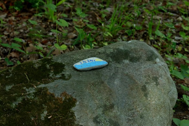 Painted Rocks On The Trail – NJ Flat Water Kayaker